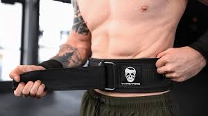 How to Wear the Weightlifting Belt